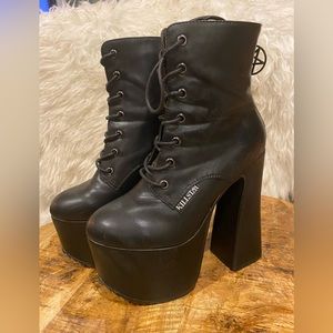 Killstar platform boots